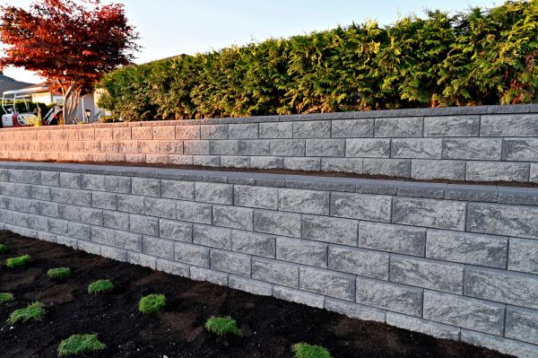 Cost of Concrete Retaining Wall Installation in Naples