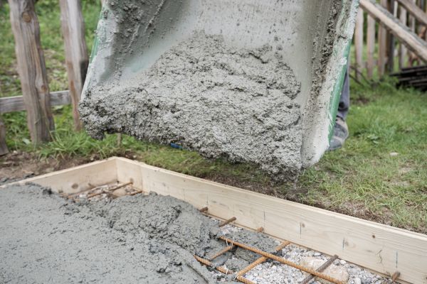 Cost of Yard Concrete Pouring in Naples