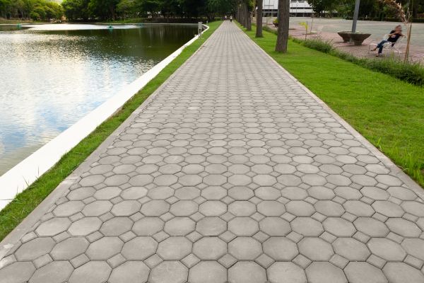 Cost of Paved Pathway Service in Naples