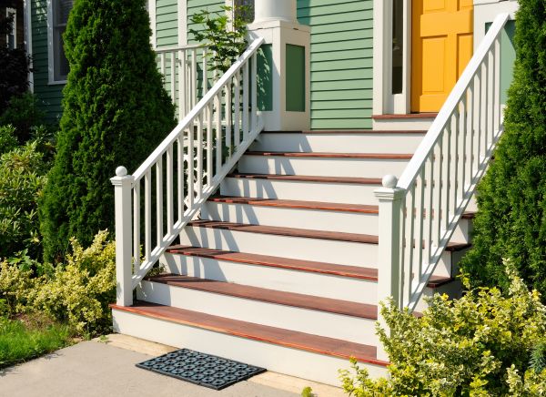 Cost of Front Steps Construction in Naples